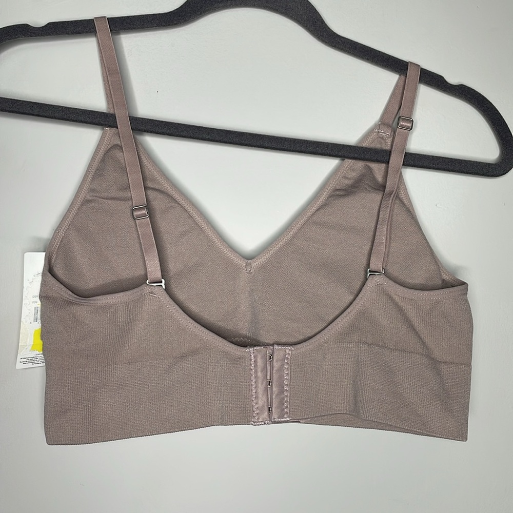George Sports Bra - Picture 4 of 5